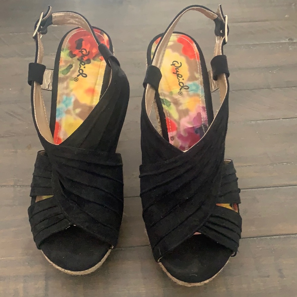 Qupid size 8/12 wedges
